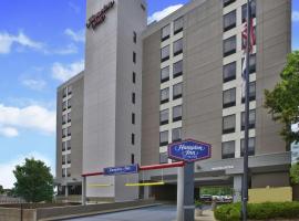 Hampton Inn Pittsburgh University Medical Center，位于匹兹堡阿勒格尼县机场 - AGC附近的酒店