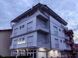 Vila Bolonja，位于斯特鲁加的酒店