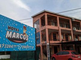 Hotel Marcos Dayman，位于特玛斯德戴曼Salto Airport - STY附近的酒店