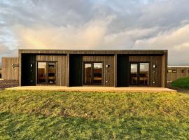 REY Stays - Small & Cozy Studio