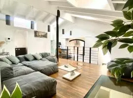 Luxury industrial apt vicino al centro con garage