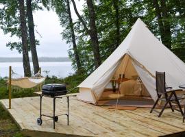 Glamping Bolmen, Seaview, free canoe，位于Odensjö的豪华帐篷营地