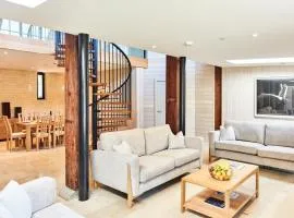 The Carriage House