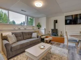 Cozy Kenmore Vacation Rental with Shared Hot Tub!