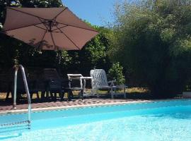 Gite l'Oustal occitan à Saint-Juéry，位于Saint-Juéry的酒店