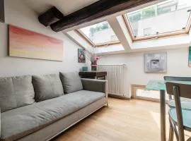 La Mansardina di Giuly by Quokka 360 - bright attic apartment in the centre of Como