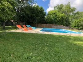 Maison pierre avec piscine privée