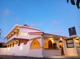The Jangkar Canggu Guesthouse & Villa，位于坎古的海滩酒店