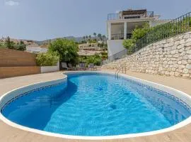 Luxury Top Villa Alhambra Pool close to Sea and Centre