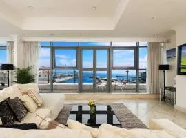 Luxury City Center Penthouse - Best Location