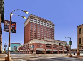 圣路易斯拱门希尔顿恒庭酒店，位于圣路易斯Downtown St. Louis的酒店