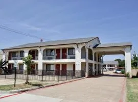 Executive Inn of Arlington, Near AT&T Stadium