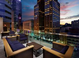 Joinery Hotel Pittsburgh, Curio Collection by Hilton，位于匹兹堡Downtown Pittsburgh的酒店