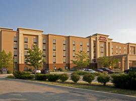 Hampton Inn & Suites Bloomington Normal，位于诺默尔美铁诺默尔上城站附近的酒店