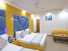 Hotel Preet Palace -5 Mints Walk From Nizamuddin Railway Station，位于新德里的酒店