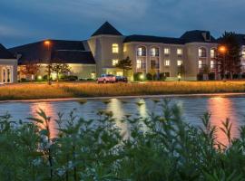 DoubleTree by Hilton Hotel Chicago Wood Dale - Elk Grove，位于Wood Dale的酒店