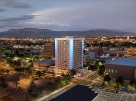 DoubleTree by Hilton Hotel Albuquerque，位于阿尔伯克基阿尔伯克基机场 - ABQ附近的酒店