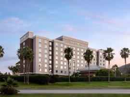 DoubleTree by Hilton San Francisco Airport North Bayfront，位于布里斯班的酒店