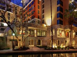 Hampton Inn & Suites San Antonio Riverwalk，位于圣安东尼奥的酒店