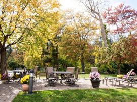 纽约奥尔巴尼 - 西大街/大学区汉普顿酒店，位于奥尔巴尼的酒店