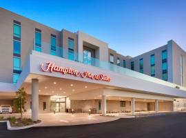 Hampton Inn & Suites Anaheim Resort Convention Center，位于安纳海姆安那罕天使球场附近的酒店