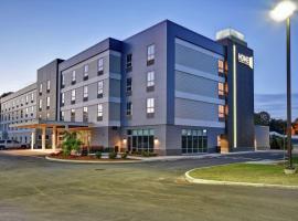 Home2 Suites By Hilton Walpole Foxborough，位于福克斯伯勒Norwood Memorial - OWD附近的酒店