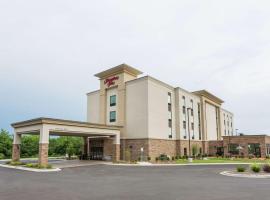 Hampton Inn Cumberland，位于坎伯兰的酒店