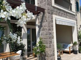 Lustica Bay Marina Studio****，位于拉多维奇的Spa酒店