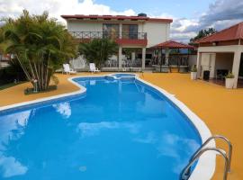 Villa Rocio - Country Villa with pool，位于San Juan de la Maguana的酒店