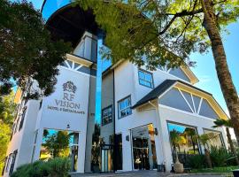 HOTEL RF VISION restaurante giratório，位于格拉玛多的酒店