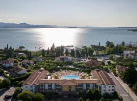 Le Terrazze sul Lago Hotel & Residence，位于加达湖畔帕登赫的公寓式酒店