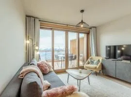 Luxurious duplex for 4-7p with large terrace and pool in ski-in ski-out 5 star residence at Les Arcs