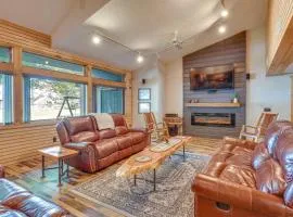 Spacious Old Forge Condo with Patio and Fire Pit!