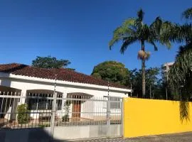 Casa Térrea Espaçosa Centro , Bertioga-Pertinho da Praia