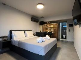Loft Spa Greece - Enjoy our Jacuzzi，位于卡拉马塔的Spa酒店
