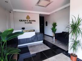 GRANDROYAL HOTEL，位于Gümüşyaka乔尔卢机场 - TEQ附近的酒店