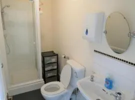 2 Bedroom cosy stay in Barking