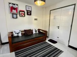 Tagaytay Swiss cabin Netflix/Wifi/Parking