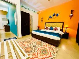 GR STAYS Sol Villa Candolim with Private Pool, Walking distance to Beach