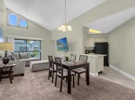 Modern Cozy 2BR Condo Near Disney