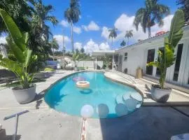 Pool Paradise Half mile to Beach w Massive Yard!