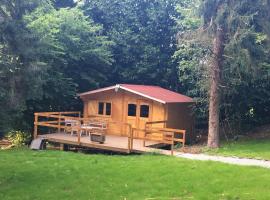 Cabane au milieu des bois，位于Lanvellec的豪华帐篷