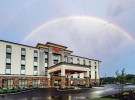 Hampton Inn Madison, OH，位于Madison的酒店