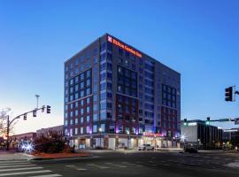 Hilton Garden Inn Colorado Springs Downtown, Co，位于科罗拉多斯普林斯U.S. Olympic & Paralympic Museum附近的酒店