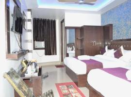 Blossom residency By Dolphin 500 Mtr Taj mahal，位于阿格拉的酒店