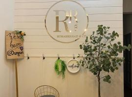 RUMAHREHAT，位于Kampong Molek的酒店