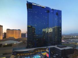 Hilton Grand Vacations Club Elara Center Strip Las Vegas，位于拉斯维加斯好莱坞奇迹哩购物中心附近的酒店