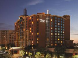 Embassy Suites by Hilton Anaheim South，位于安纳海姆的希尔顿酒店
