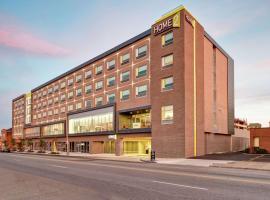 Home2 Suites By Hilton Columbus Downtown，位于哥伦布Schlee Brewery Historic District附近的酒店
