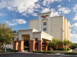 Hampton Inn Leesburg Tavares，位于利斯堡的酒店